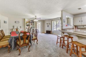 Oakhurst Vacation Rental Near Hiking and Bass Lake!