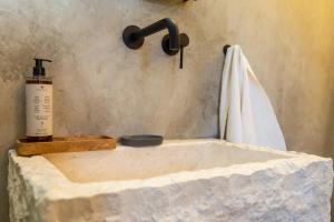 Via Roma Charming Rooms