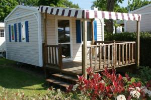 Campings CAMPING LES EMBRUNS 3* : Mobile Home