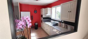 Gîte myosotis Piscine Privée 4 Chambres