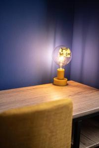 LE MONDRIAN - Hôtel de ville - Confort - Paisible - Wi-Fi