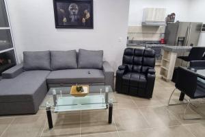 departamento con laguna artificial