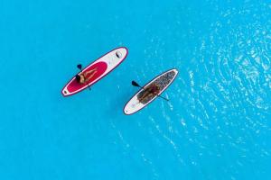 departamento con laguna artificial