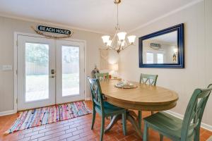 Oak Island Home with Spacious Backyard and Porch