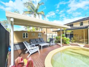 Heated Pool, Beach Side Entetainer, Sleeps 18