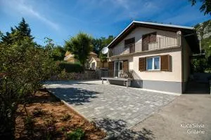 Apartment house Silvia - Grižane