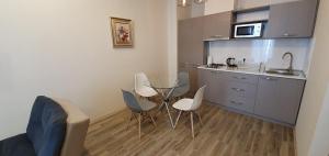 Two-bedroom Apartment with balcony