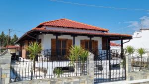 OASIS BEACH HOUSE
