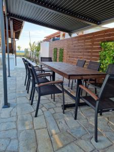 OASIS BEACH HOUSE
