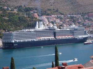 Attic Apartment Iris