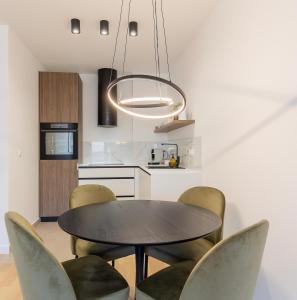 Modern Mediterranean Luxury Apartment