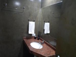 Maria Leuça Teixeira Duarte - AYAMBRA RESIDENCIAL HOTEL Avenida Vinte e Cinco de Dezembro, 525 Praia do Meio Natal RN