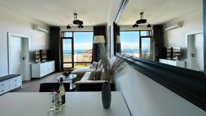 APARTELLO Modern Apartment - Garden of Eden