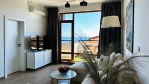 APARTELLO Modern Apartment - Garden of Eden