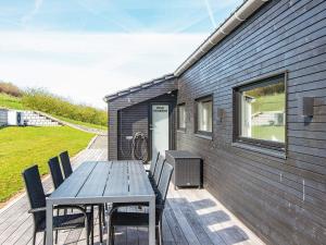 6 person holiday home in Lemvig-By Traum