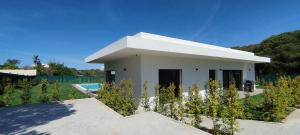 Valverde 3 Villa, Vilamoura, Algarve, only 5 minutes from Marina, Golf and Beach