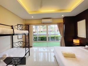 Moon Cave Poolvilla Pattaya บ้านพักพูลวิลล่า