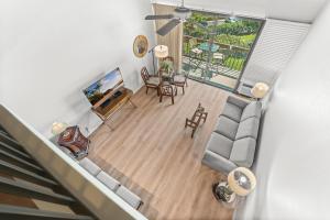 Convenient to downtown Kihei, across famous Charley Young Beach, 3 pool, tennis courts MV3407