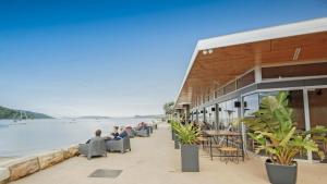 Luro 2 - Waterfront Luxury