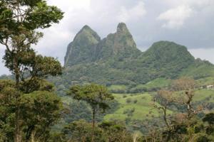 Casa Moderna con Piscina Climatizada Altos del María