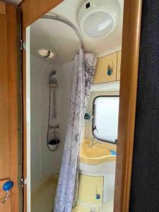 Appartements Logez dans un camping-car : Appartement 1 Chambre