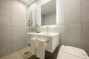 Mokpo H-Avenue Hotel Peace Square