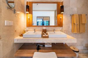 Lotus Luxury Villa Seminyak