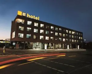 Kult Hotel - Kösching