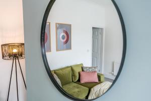 Boho Chic - Stylish Home in City Centre, Sleeps 4