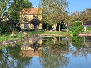 Maisons de vacances Au calme, devant le canal, trois chambres tout confort : photos des chambres