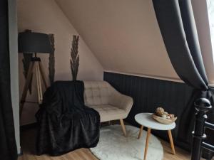 B&B / Chambres d'hotes La Parenthese : Chambre Double avec Salle de Bains Privative