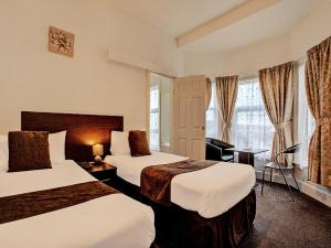The Waverley Hotel