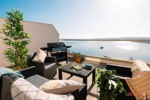 Insta worthy Gorgeous Seaview Penthouse - Tal-Blata