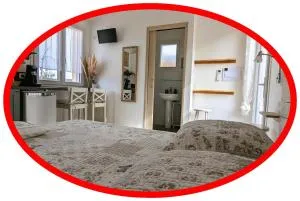 Au Pied du Mur - Issirac