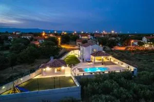 Villa Relax with sauna & jacuzzi &gym - Škabrnje