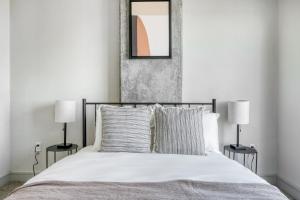 Downtown 1br w gym wd pool nr Capitol ATX-75