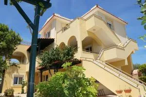 Manos - Agia Ermioni