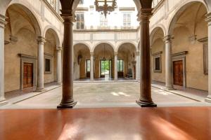 Alfani Deluxe Apartment by Mamo Florence