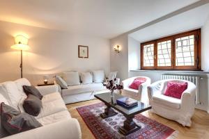 Alfani Deluxe Apartment by Mamo Florence