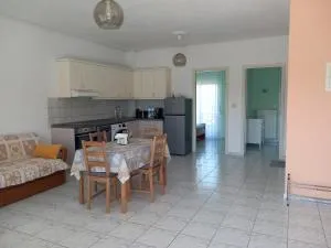 The Twelve in Iraklitsa - Áyios Andréas