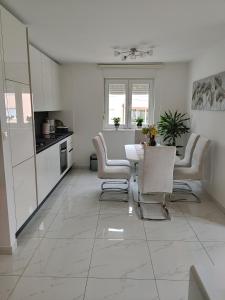 Apartment Valsaline 2182