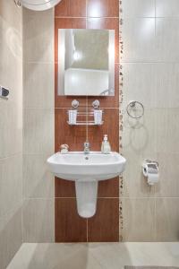 The Love Nest - 1BD Apartment in Sunny Beach by Flat Mаnаger