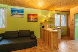 Urlaub im Bungalow mitten im Wald