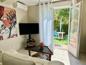 B&B / Chambres d'hotes La Vie Est Belle En Provence : photos des chambres