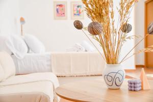 For you Rentals Encantador y único estudio TEMPORAL en Tetuán Madrid MLU422