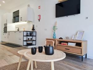 CASA OFICINA - Praia & Centro (300m) - WiFi - AC