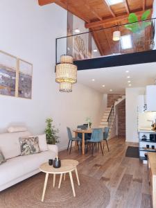 CASA OFICINA - Praia & Centro (300m) - WiFi - AC