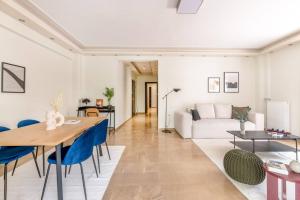 Captivating 2BR Apartment in Chalandri by UPSTREET