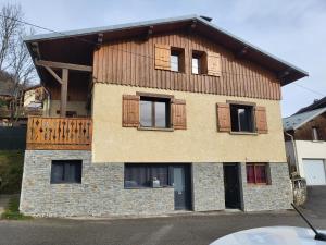 Appartements Maison de moyenne montagne baignee par le soleil : photos des chambres