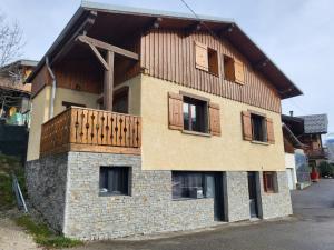 Appartements Maison de moyenne montagne baignee par le soleil : photos des chambres